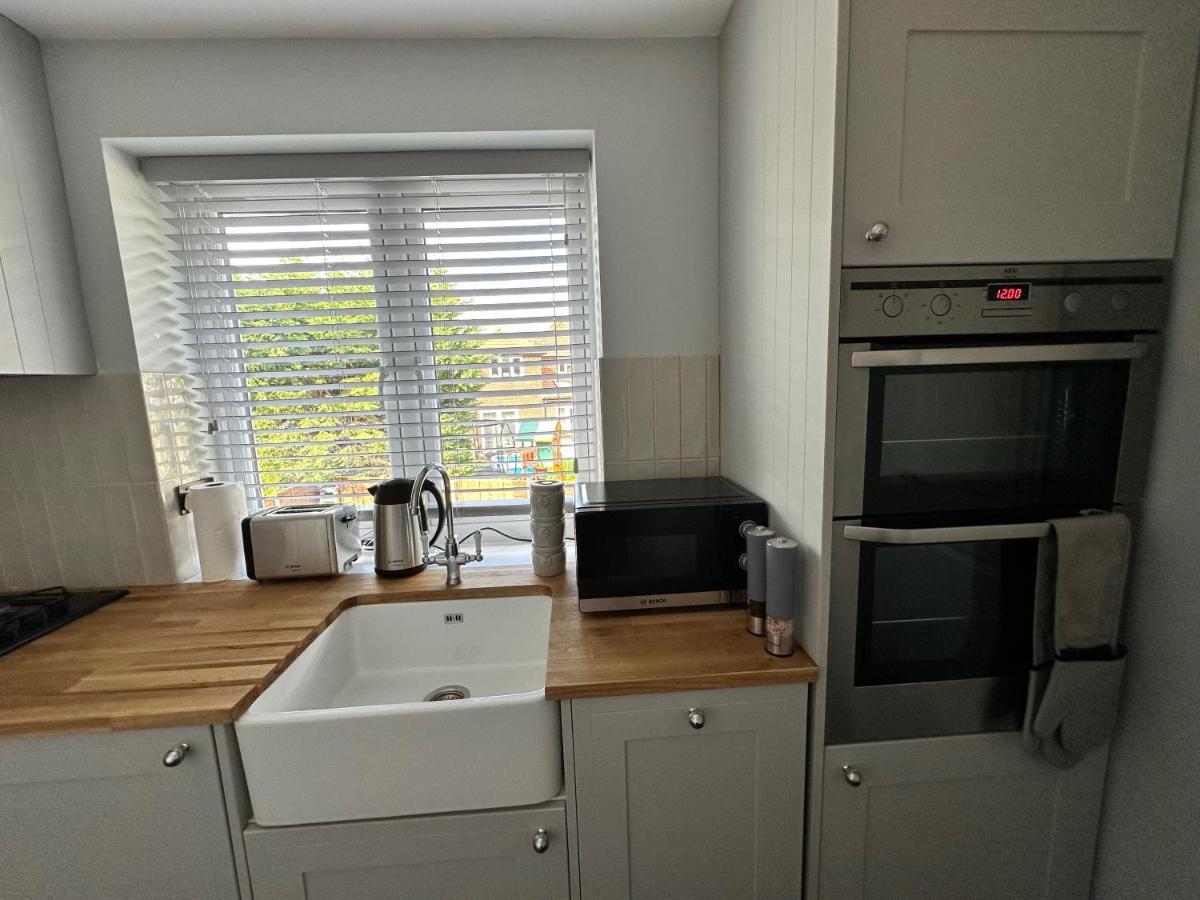 A Luxury 2 Bedroom Apartment Barnet Exteriör bild