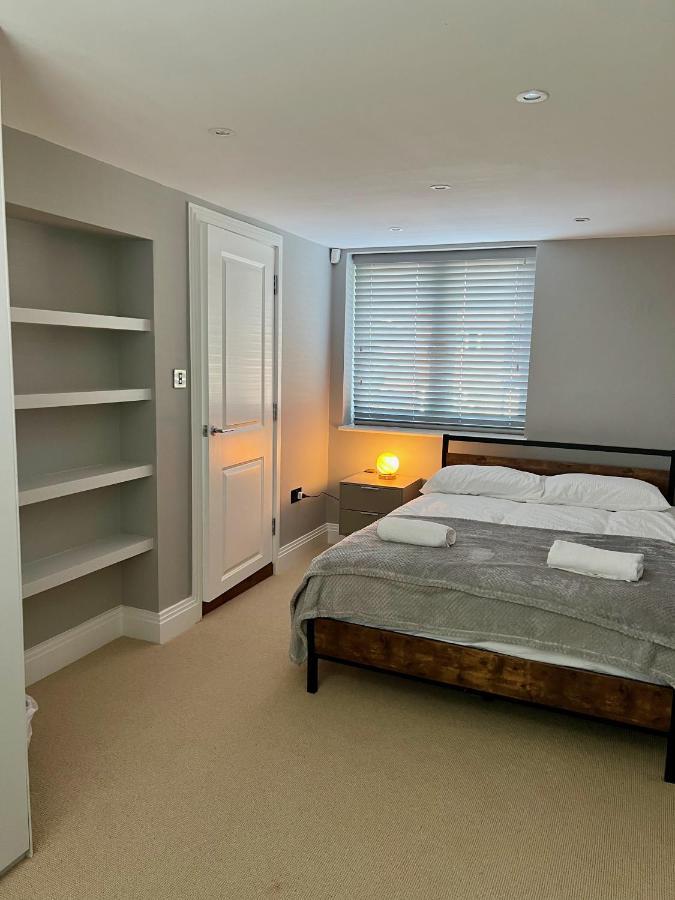 A Luxury 2 Bedroom Apartment Barnet Exteriör bild